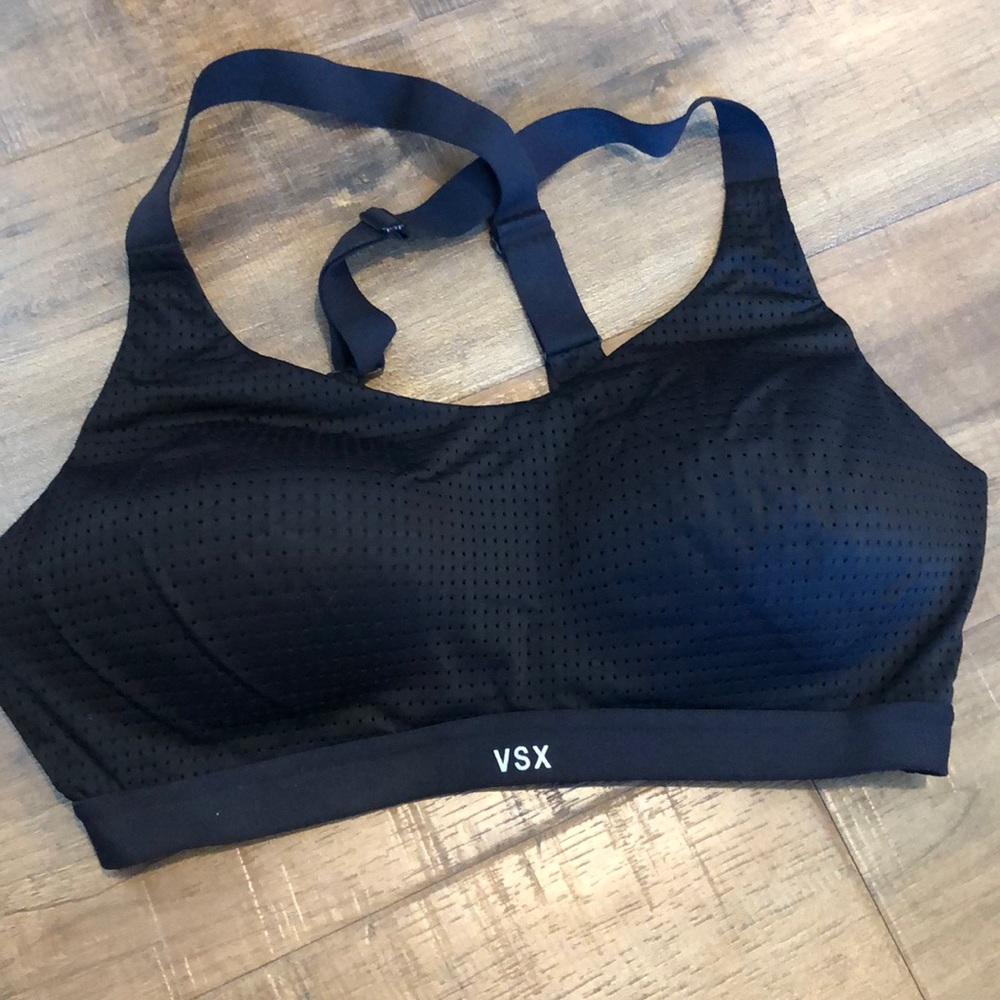 Victoria’s Secret 34D